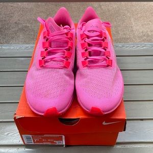 Nike Air Zoom Pegasus 37